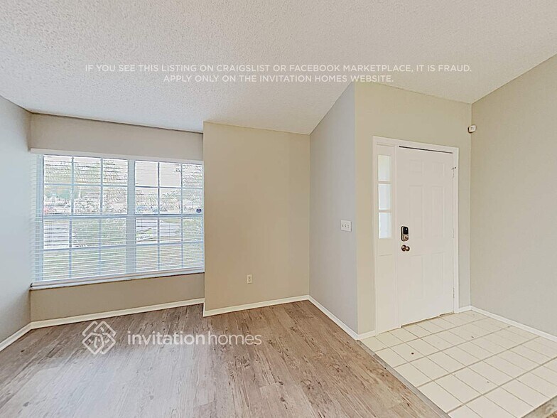Building Photo - 1006 Henson Ct