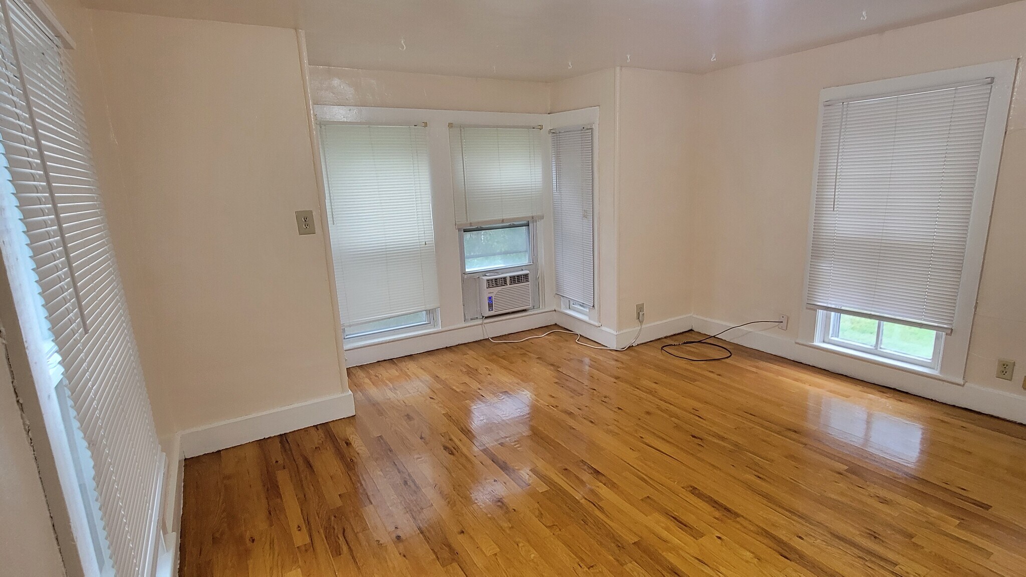 Building Photo - 1333 Connecticut St