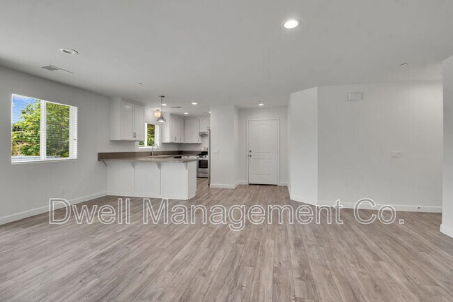 Building Photo - 11872 Almond Joy Ct