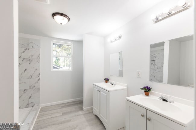 Building Photo - 1175 Hartley St