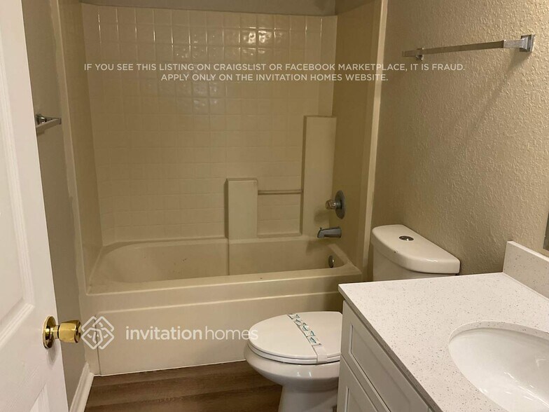 Building Photo - 1014 Heron Ct