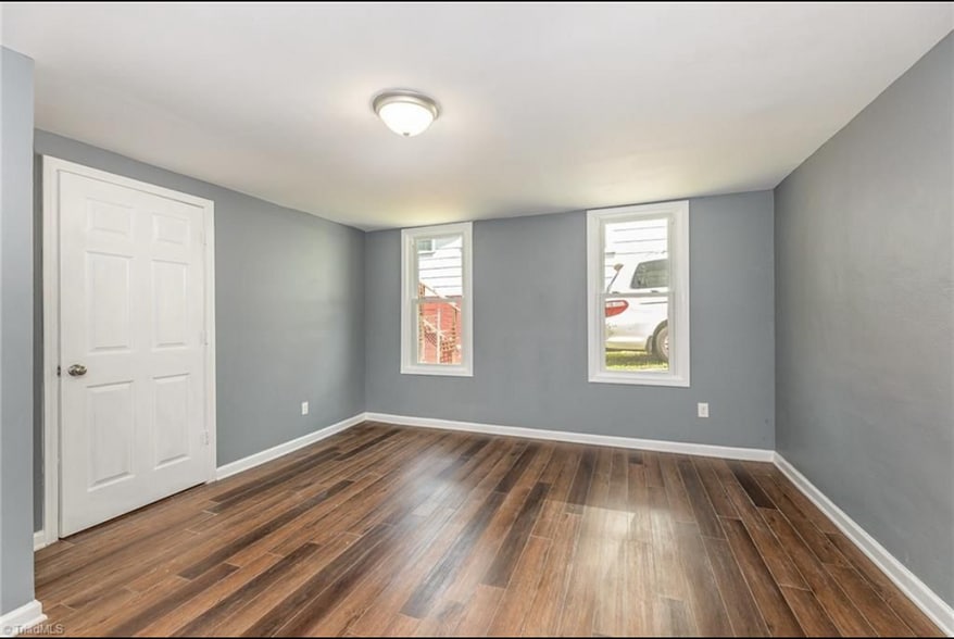 Building Photo - 518 N Scales St