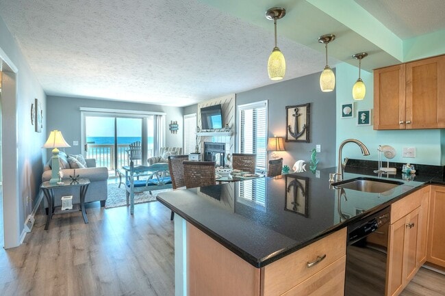 Building Photo - PERFECT "WORK FROM HOME" LOCATION