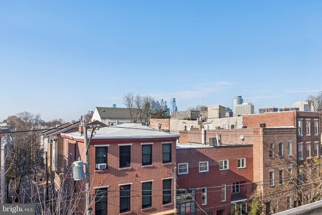 Building Photo - 789 S 2nd St