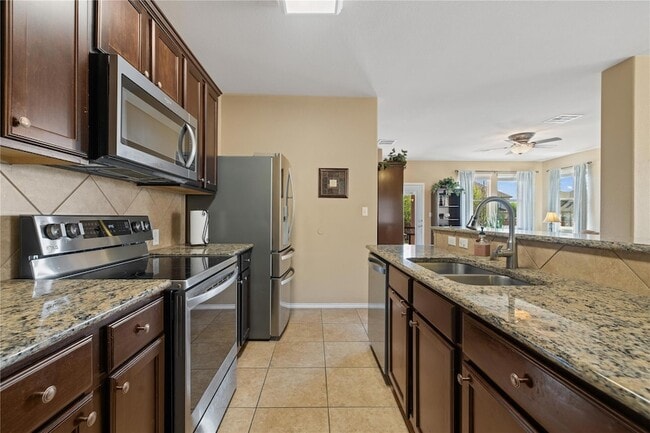 Building Photo - 304 Quarry Ln