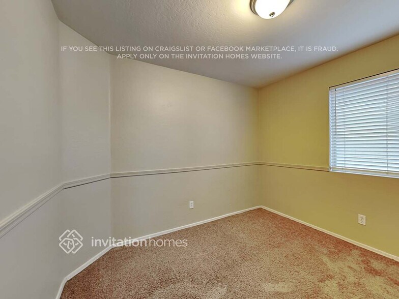 Building Photo - 15023 W Watson Ln