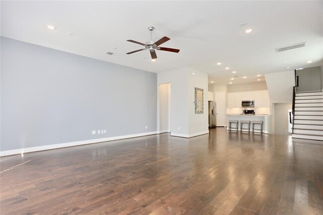 Building Photo - 1227 W 19th St