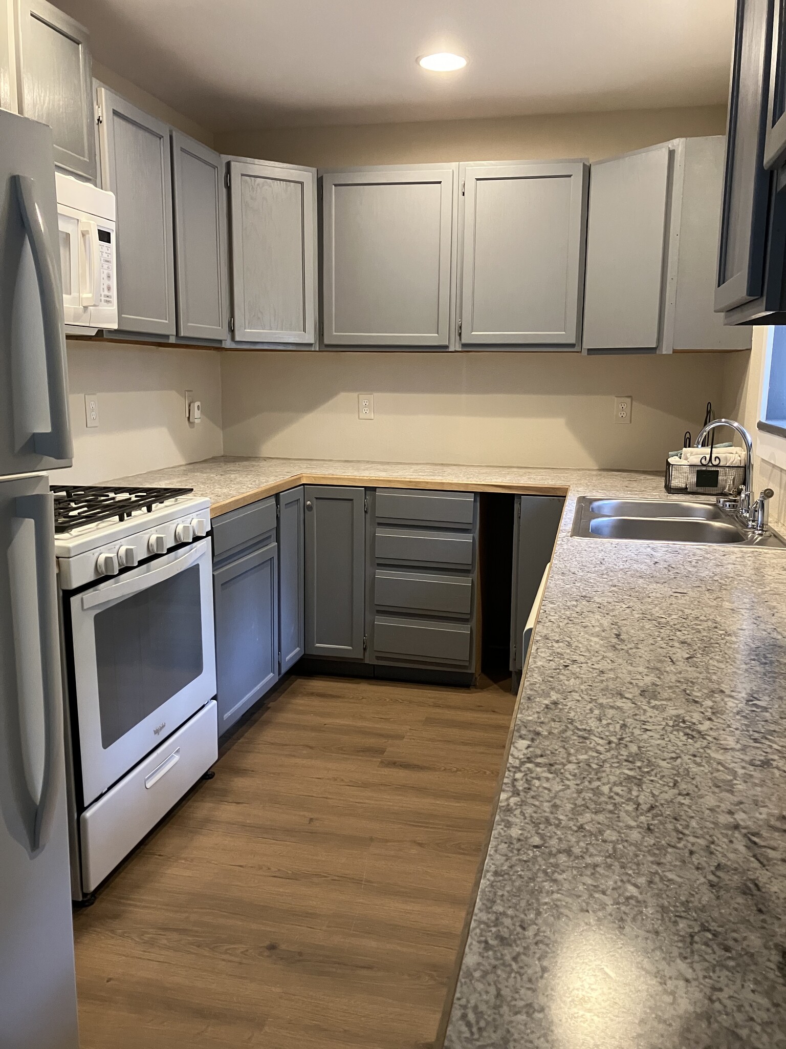 Building Photo - 13110 42nd Ave SW