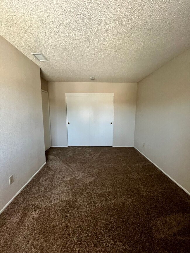 Building Photo - 30235 Cupeno Ln