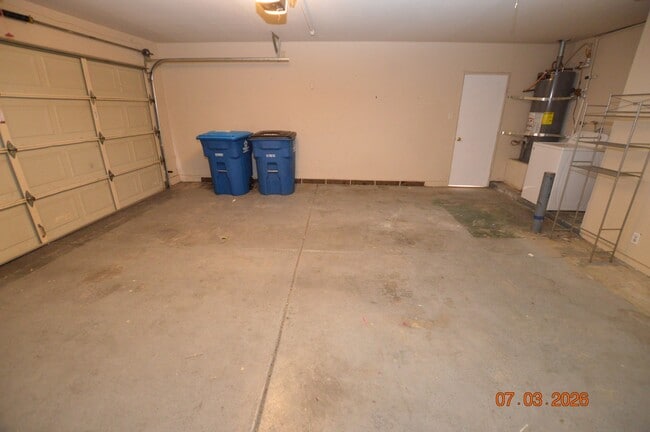 Building Photo - 6845 Zamora Dr