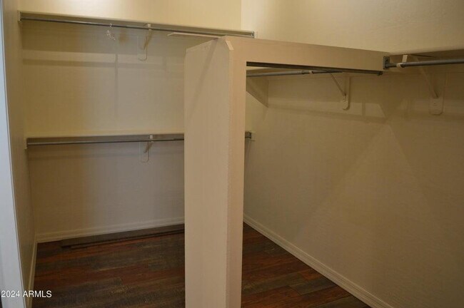 Building Photo - 4132 E Carriage Ct