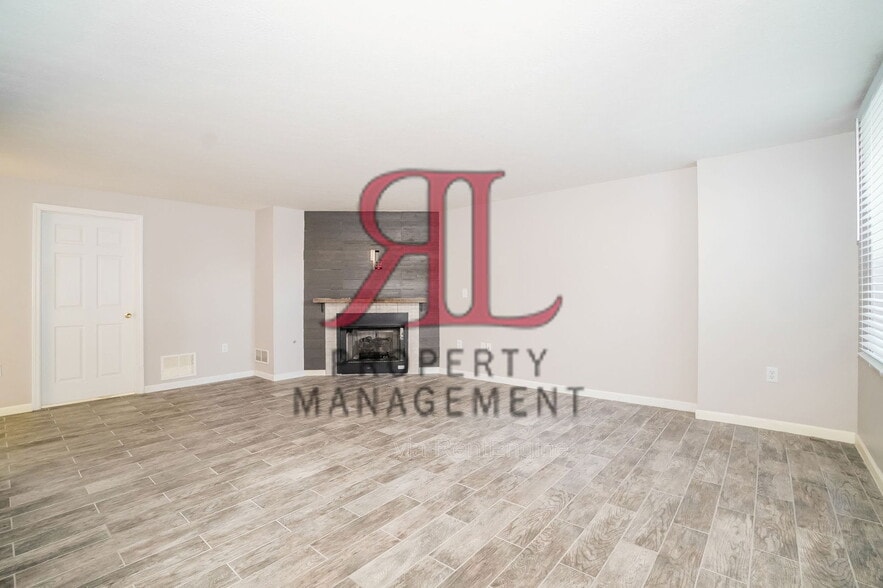 Building Photo - 5405 Central College Rd