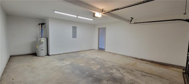 Building Photo - 99 Sandberg Way