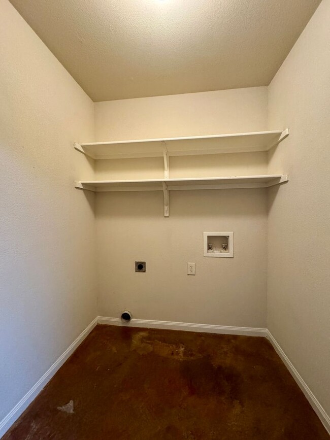 Building Photo - Duplex