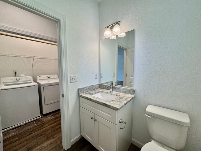 Building Photo - Practically New & Available May 1st! Luxur...