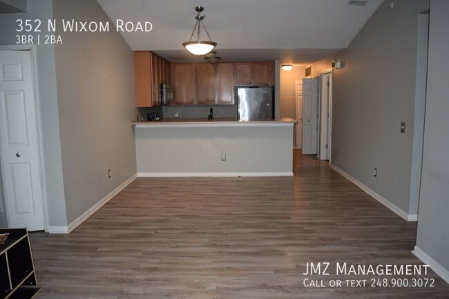 Building Photo - DOWNTOWN WIXOM 2 BED/2 BATH CONDO FOR LEASE!