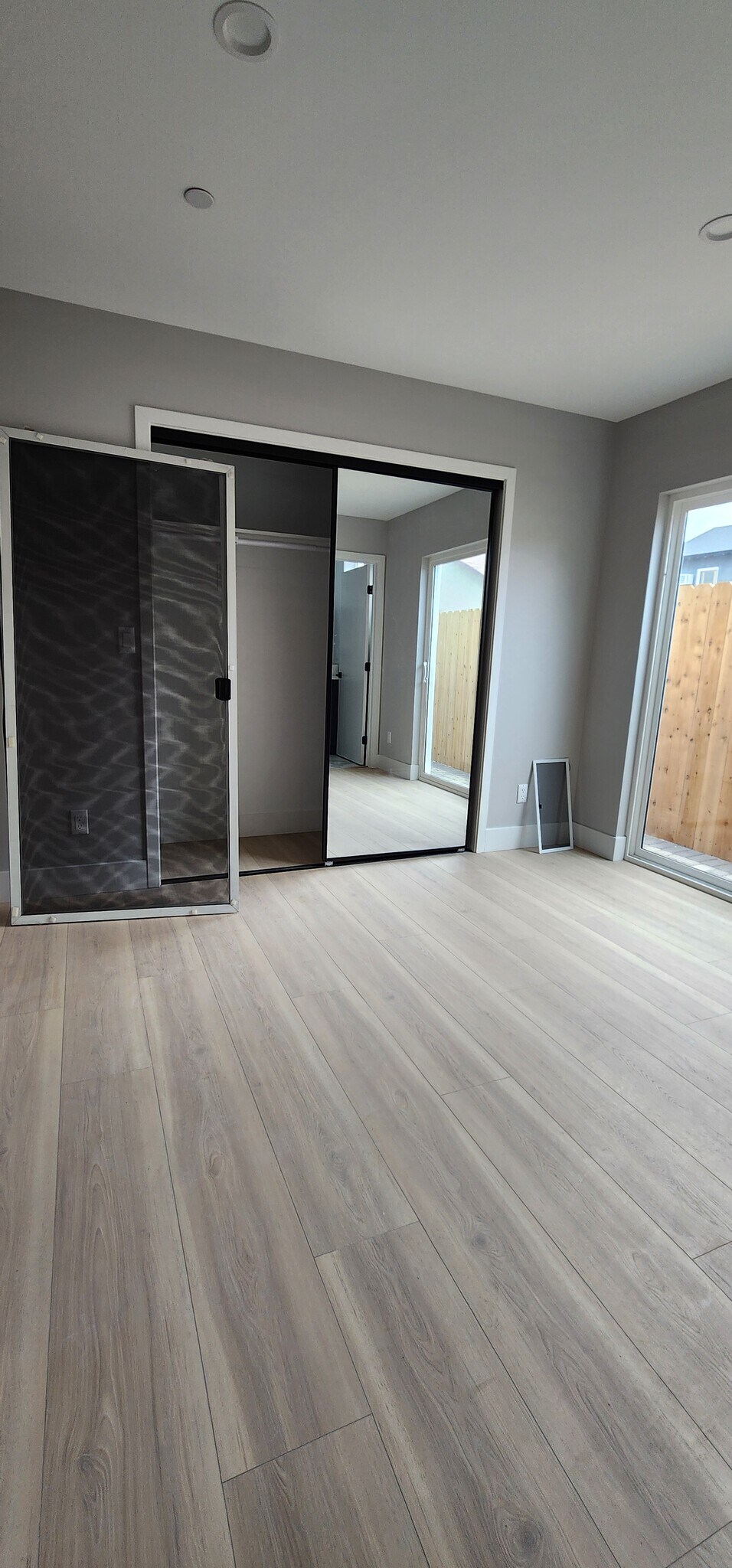 Building Photo - 5725 Klump Ave