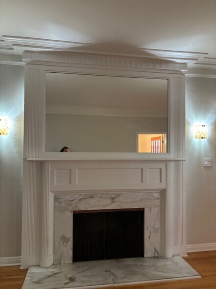 Living Rm-fireplace - 703 Lorraine Blvd