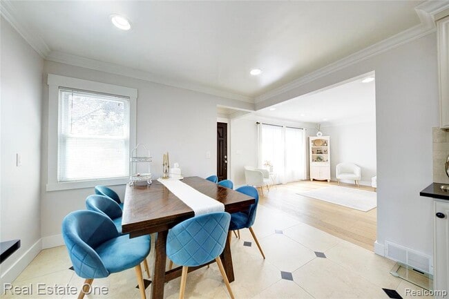 Building Photo - 8126 Dale St