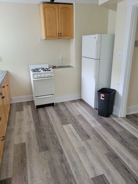 Building Photo - 2923 Euclid Ave