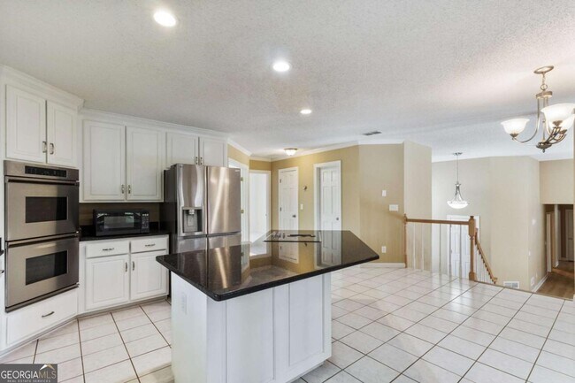 Building Photo - 4565 Ashmore Cir