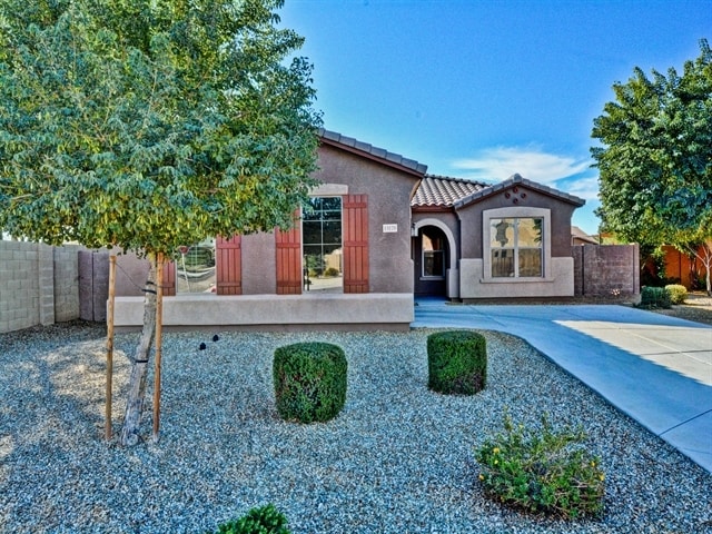 Building Photo - 15179 W Montecito Ave