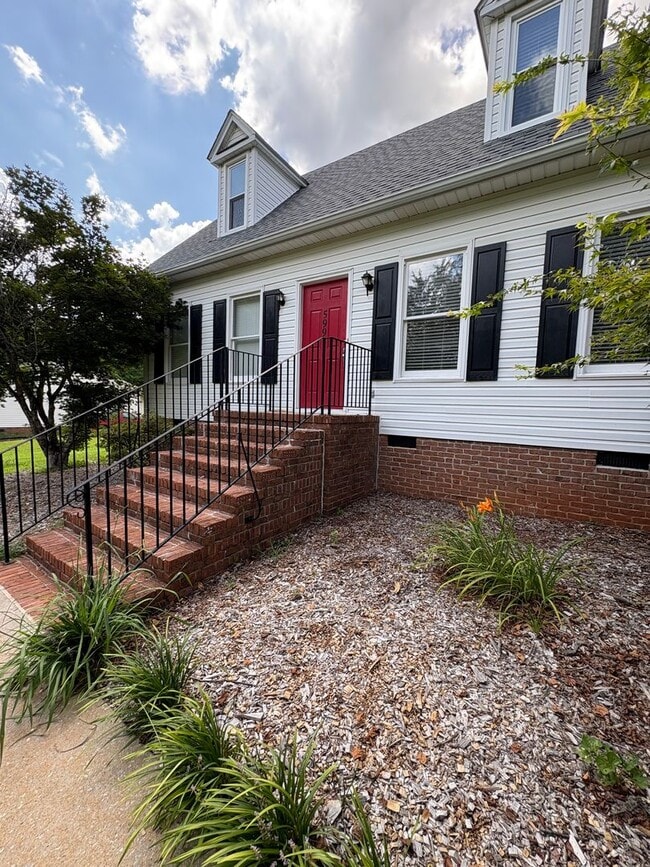 Primary Photo - Lovely 3 Bedroom 2 Bath Home in Easley!!