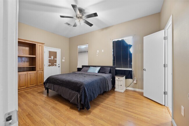 Building Photo - 22835 Fritz Ln