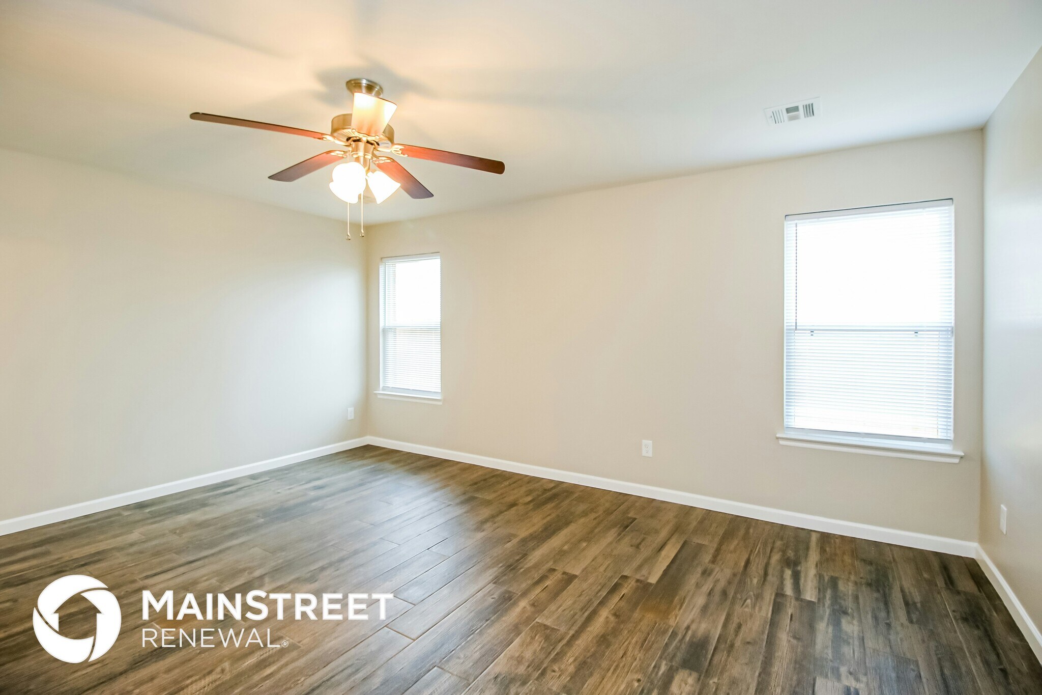 Building Photo - 7108 Meadow Lake Dr