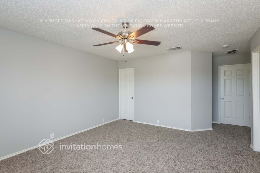 Building Photo - 1400 Cloyne Dr