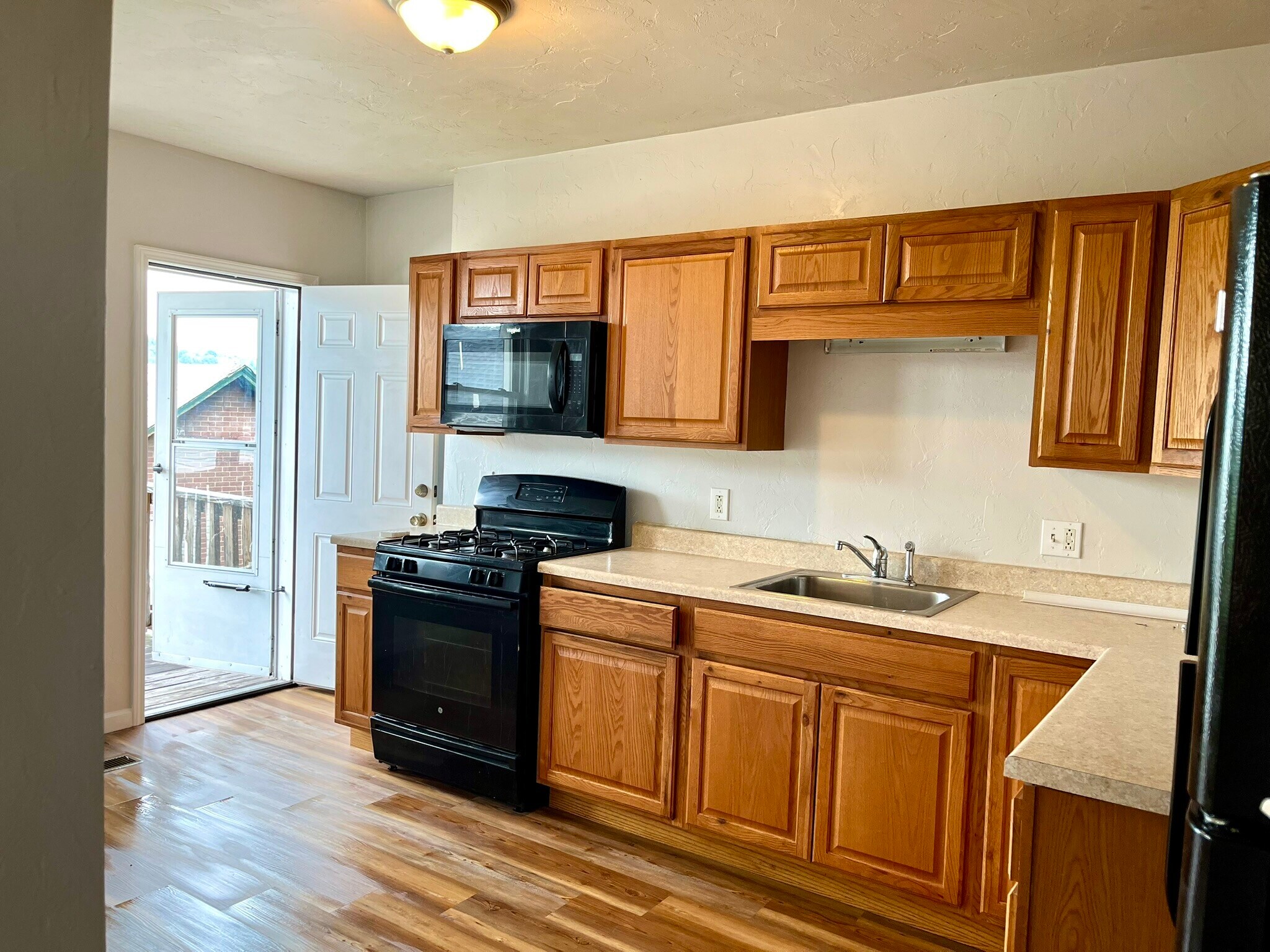 Kitchen - 241 W 9th Ave
