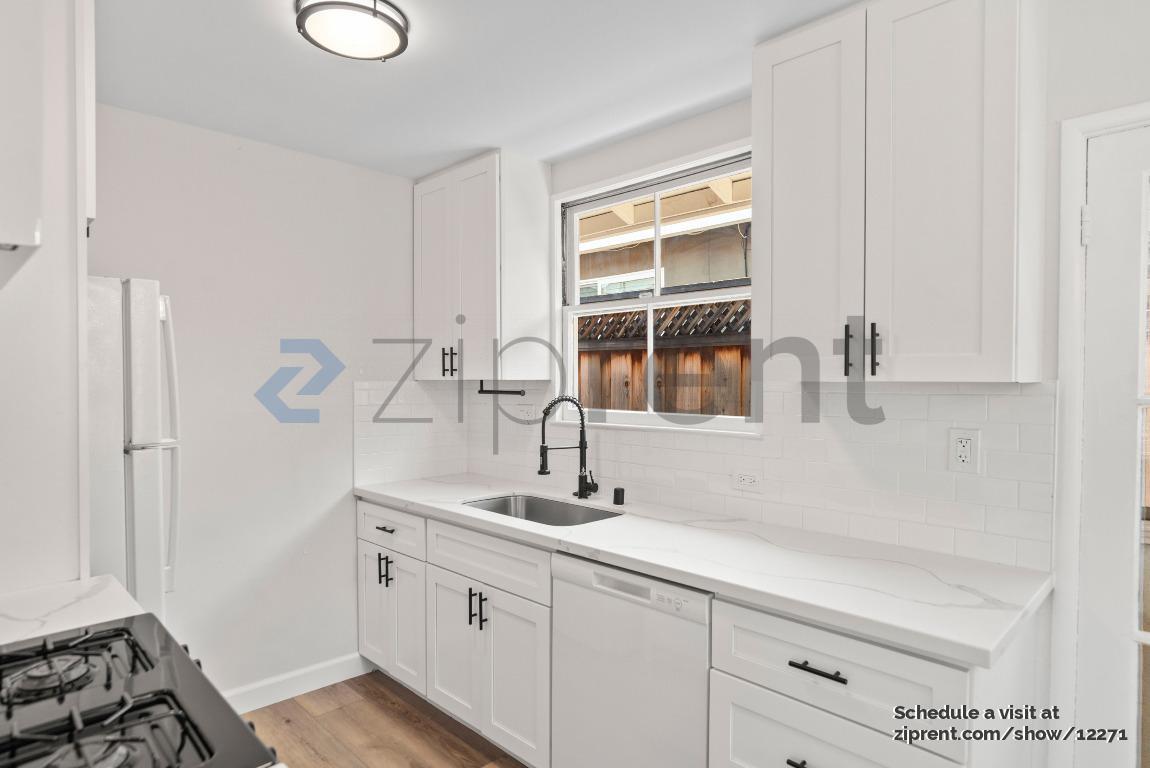 Building Photo - 1498 Valota Rd