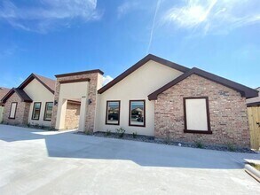 Building Photo - 3808 Paola St