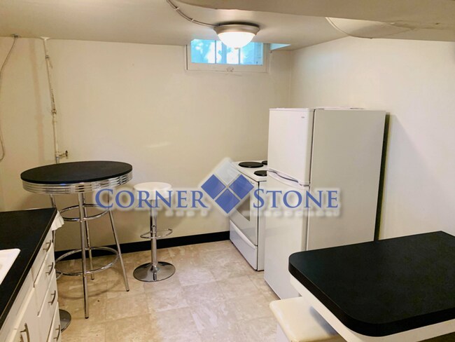 Building Photo - Large Spacious Home in Nampa!