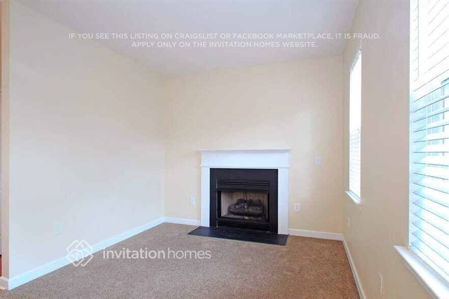 Building Photo - 5300 Glencove Ct