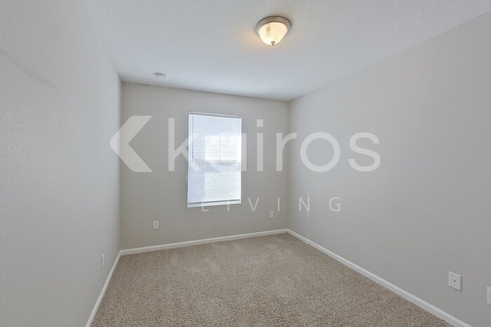 Building Photo - 1305 Mull St