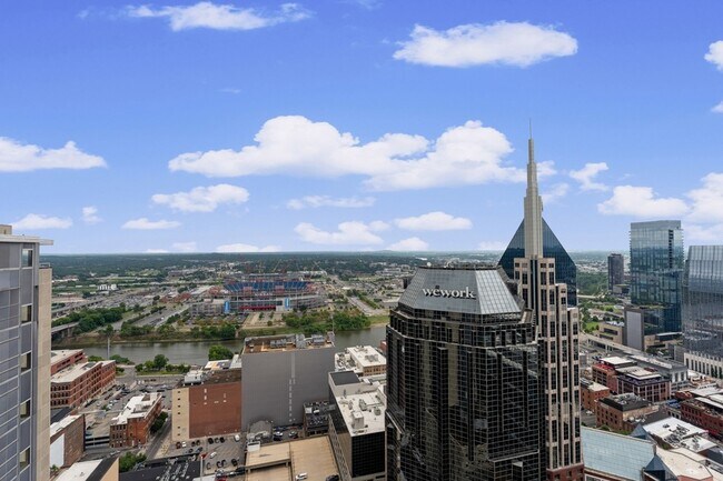 Building Photo - 415 Church St