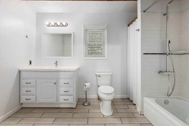 Building Photo - 2469 Indiana Ave