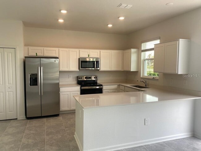 Building Photo - 510 Bogey Dr