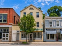 Building Photo - 342 Main St