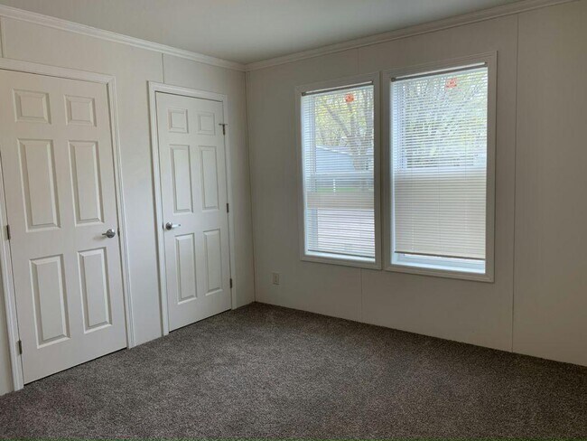Building Photo - 206 Atlantic Ln