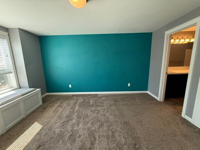 Building Photo - 3 Bedroom House For Rent In Cascade Locks