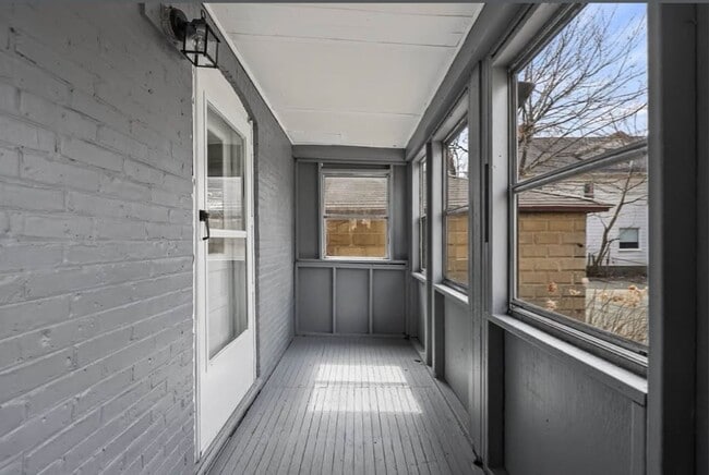 Building Photo - 5-6 Monteleone Place -6