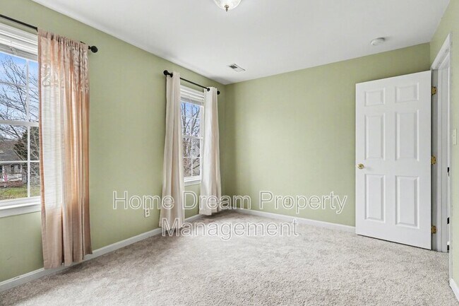 Building Photo - 7415 Sterling Dr