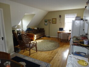 Building Photo - Unique Top Floor Suite in 1902 Mansion - A...