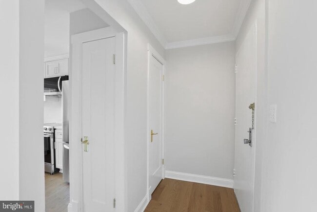 Building Photo - 3200 S 28th St