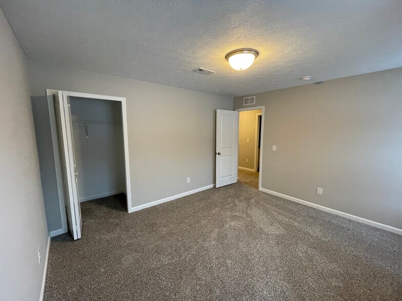 Building Photo - 3470 Magnolia Ln