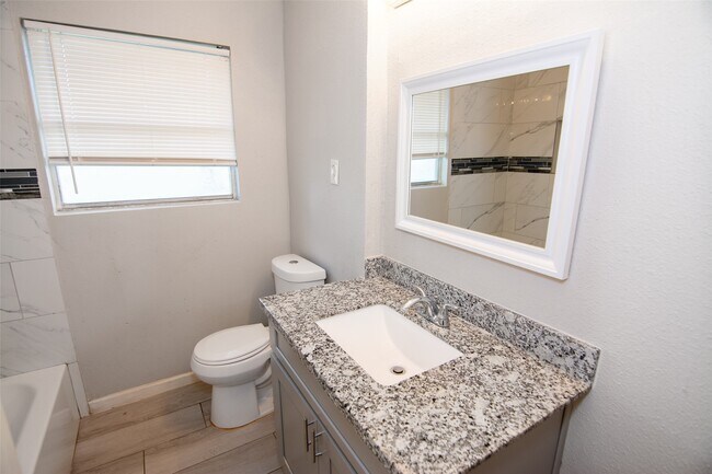 Building Photo - 6818 Cherrydale Dr