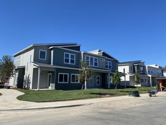 Primary Photo - 5553 E Bollo St