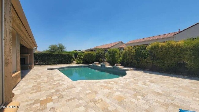 Building Photo - 26505 W Burnett Rd